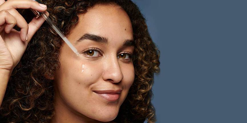 8 Face Serum Benefits – Unlocking The Magic